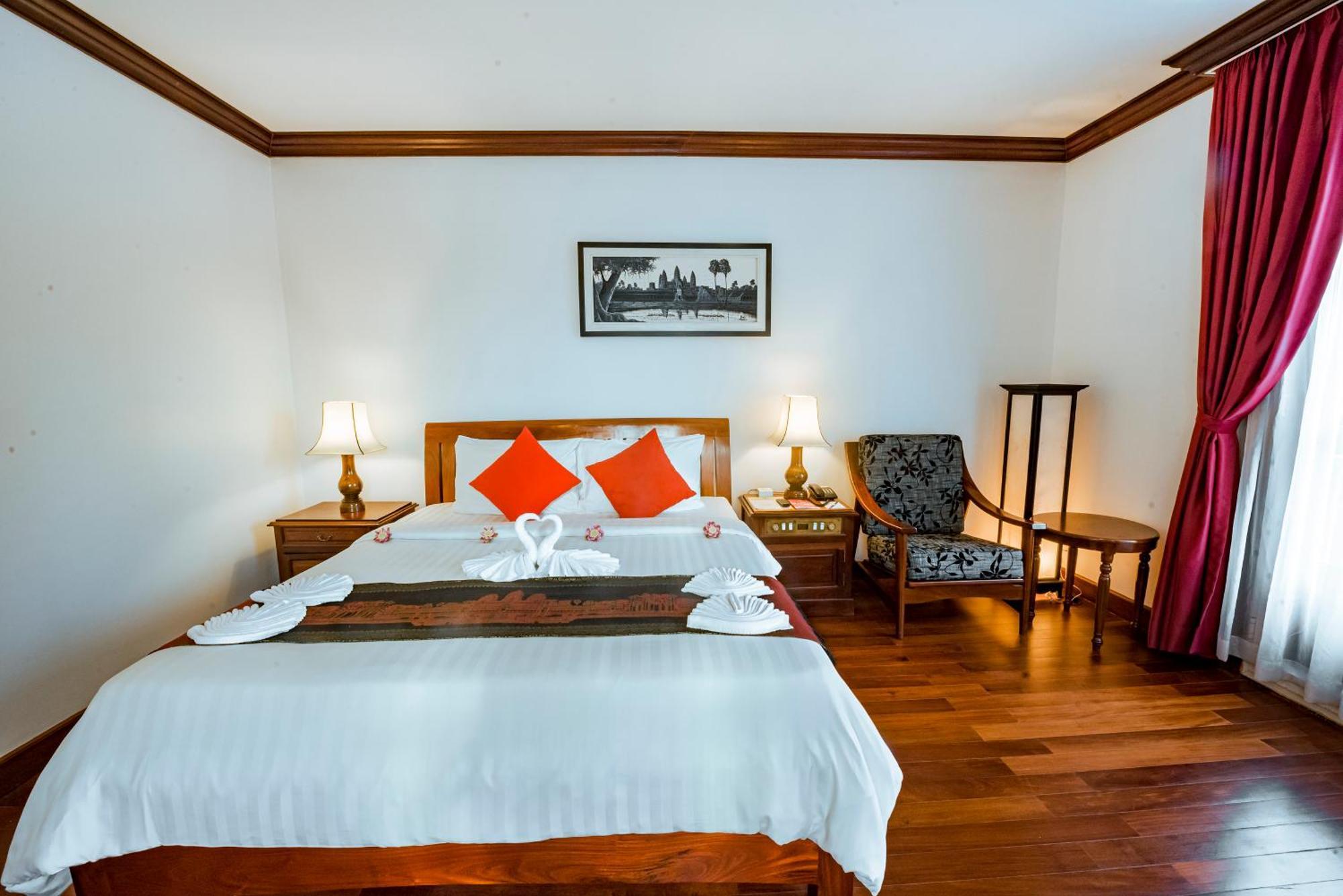 The Suite By Royal Crown Hotel Siem Reap Extérieur photo