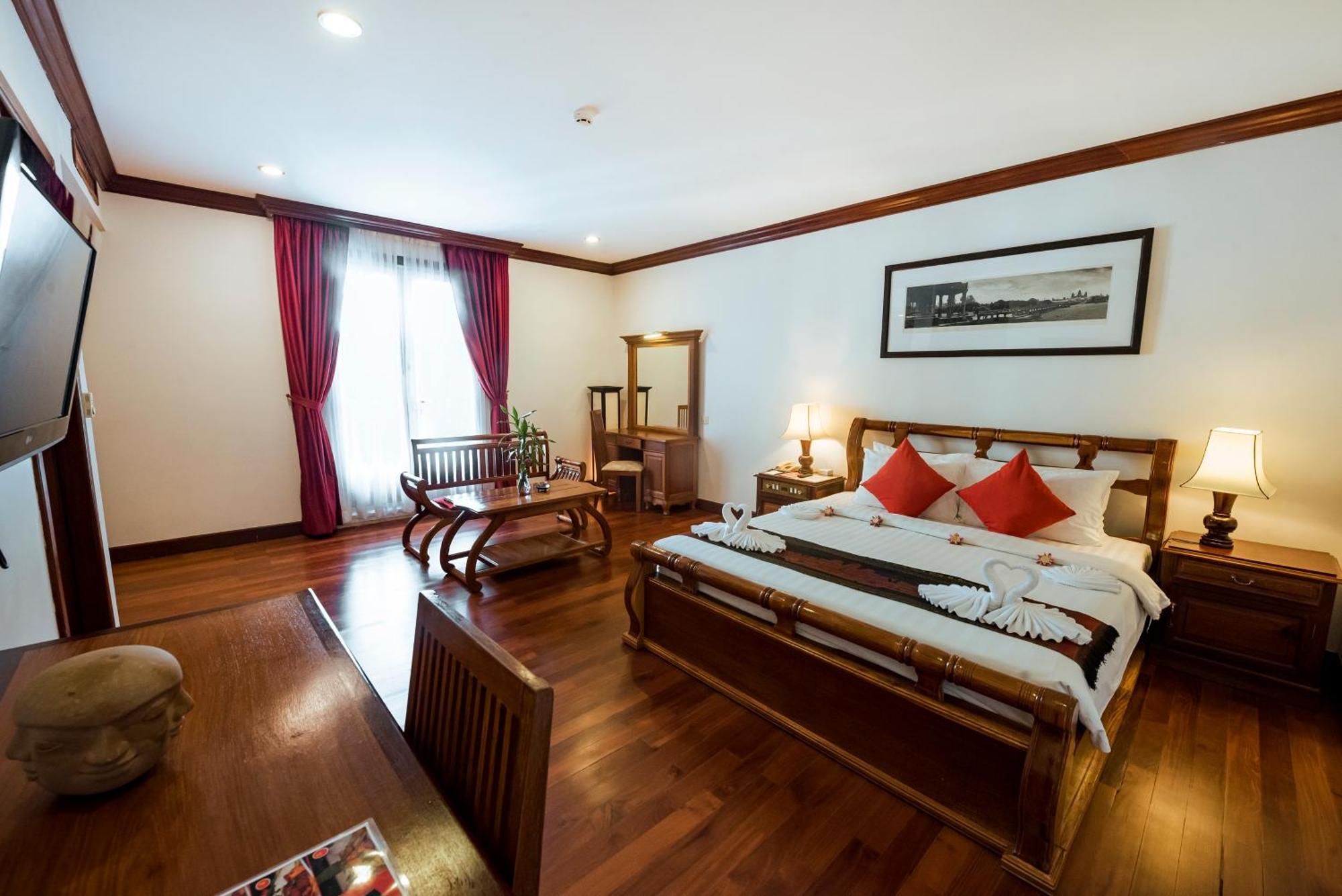 The Suite By Royal Crown Hotel Siem Reap Extérieur photo