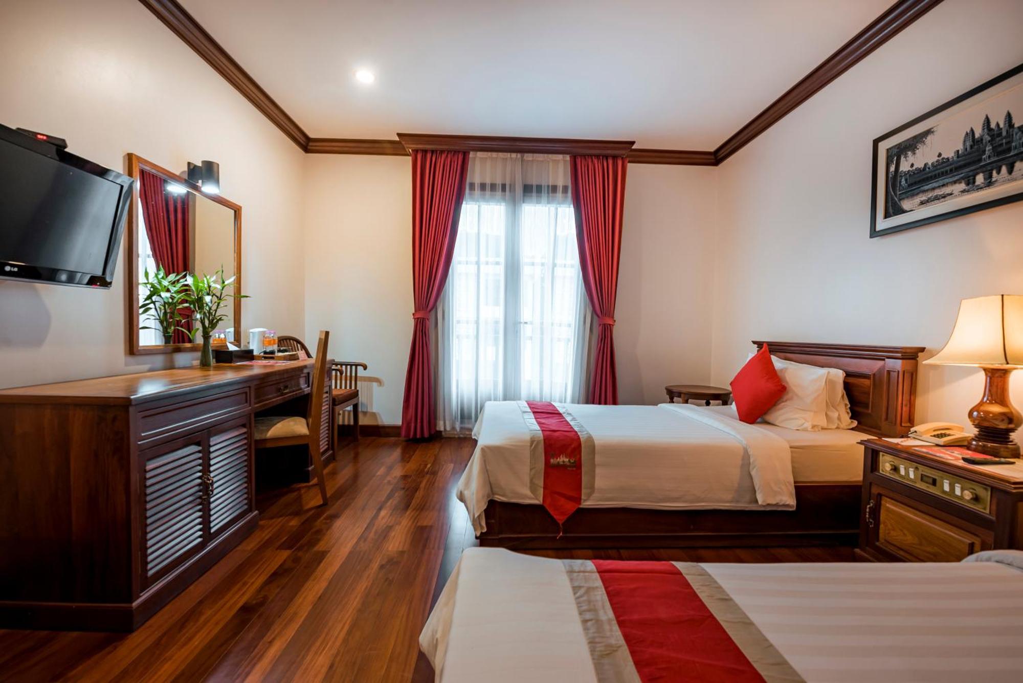 The Suite By Royal Crown Hotel Siem Reap Extérieur photo