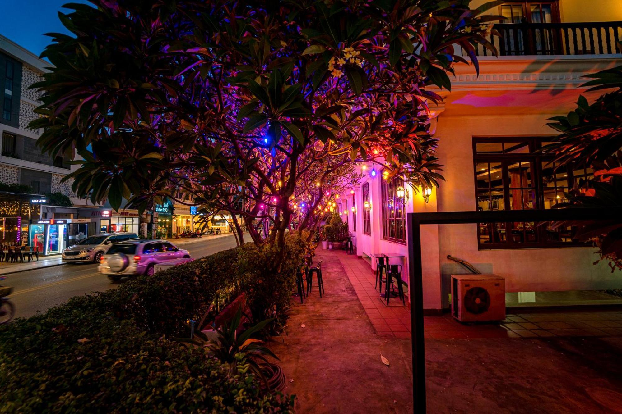 The Suite By Royal Crown Hotel Siem Reap Extérieur photo