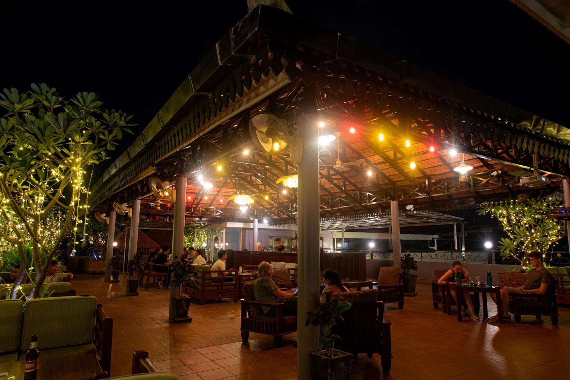 The Suite By Royal Crown Hotel Siem Reap Extérieur photo