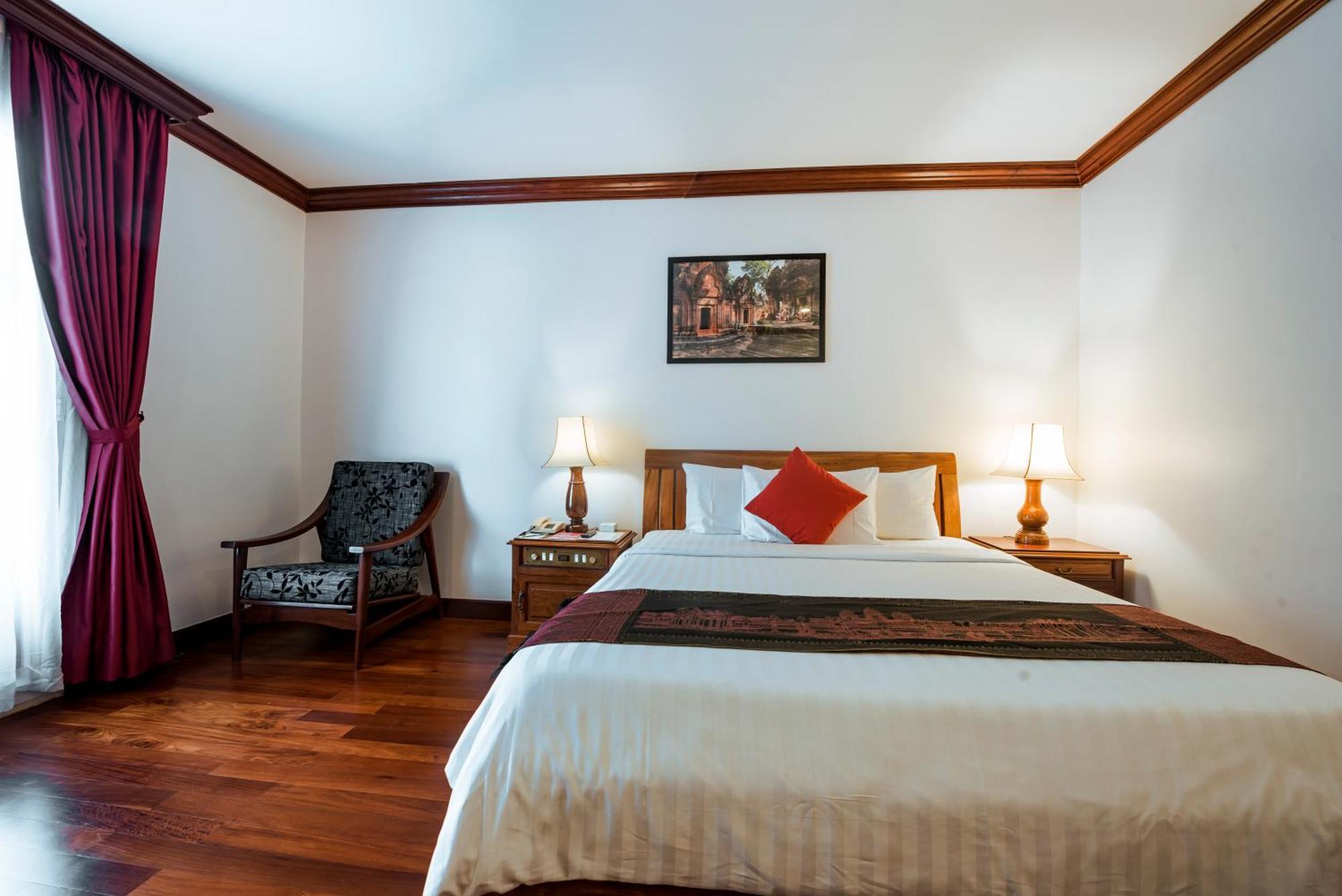 The Suite By Royal Crown Hotel Siem Reap Extérieur photo