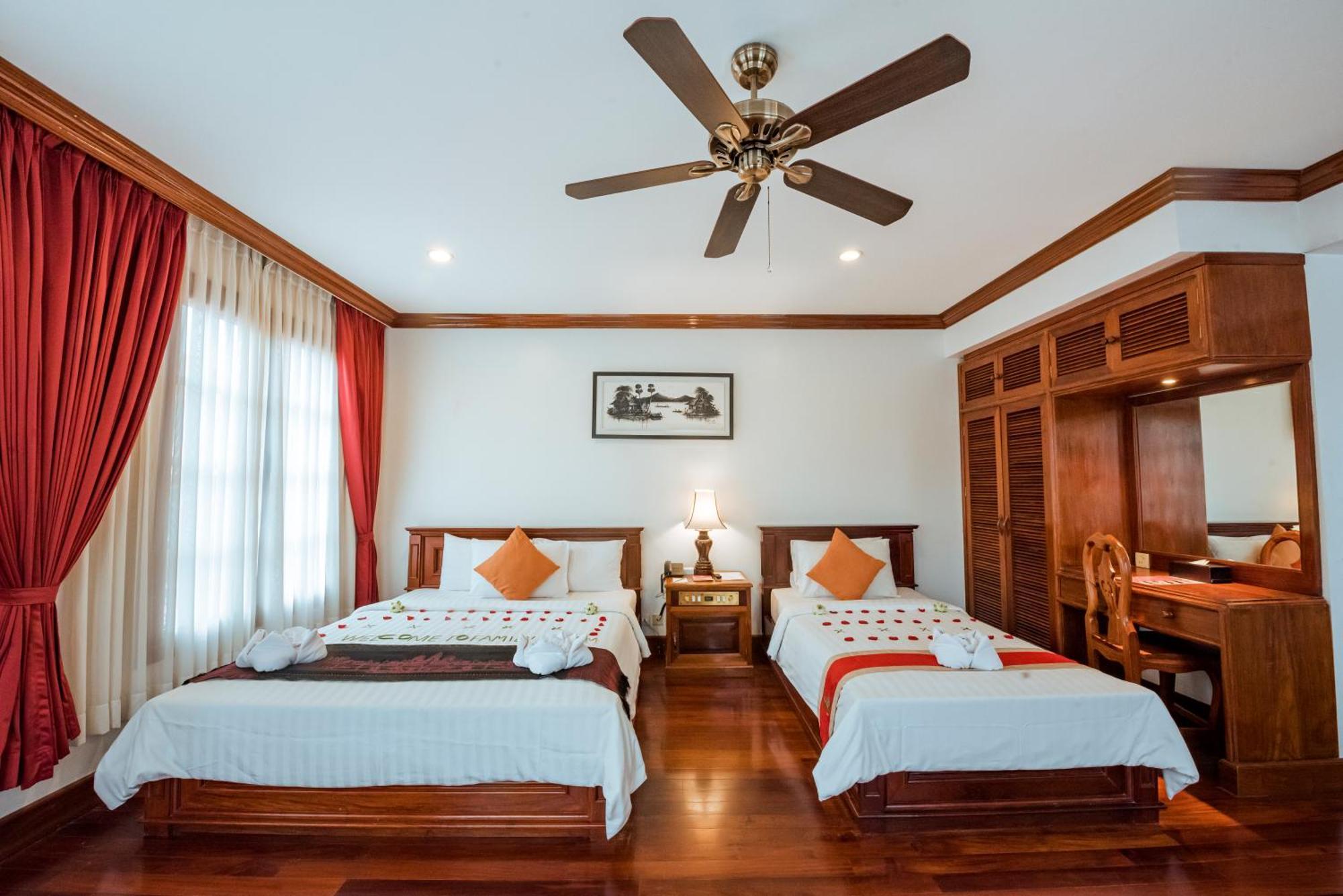 The Suite By Royal Crown Hotel Siem Reap Extérieur photo