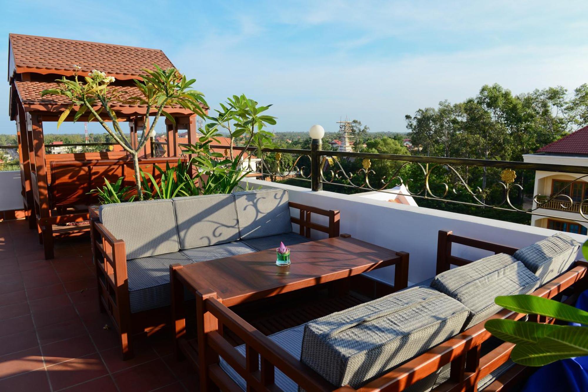The Suite By Royal Crown Hotel Siem Reap Extérieur photo